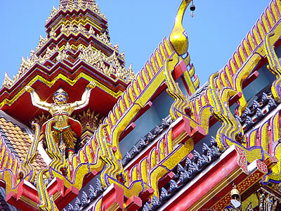Bangkok temple roof (c) John Goss